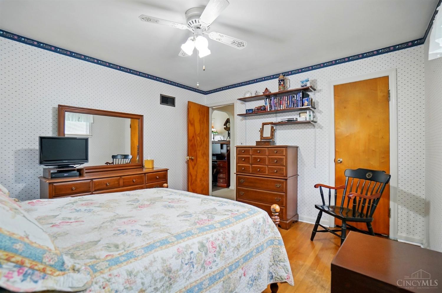 5385 Hillcrest Drive, Oxford, Ohio image 11