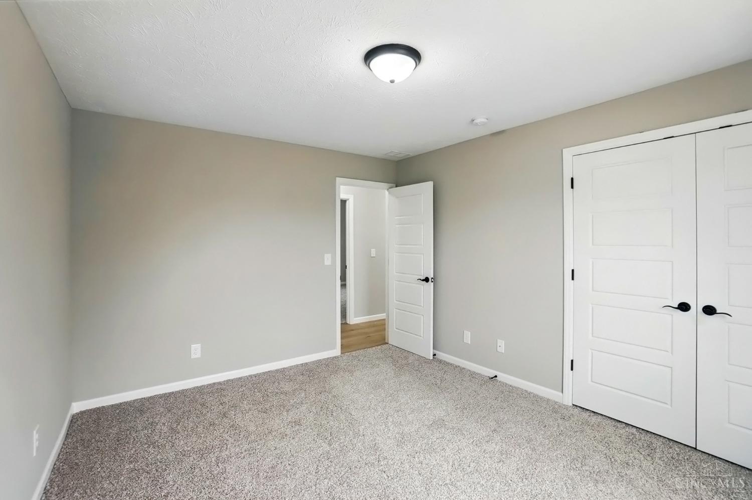 2067 Pine Forest Drive, Miamisburg, Ohio image 15