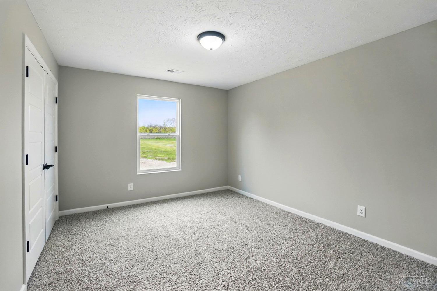 2067 Pine Forest Drive, Miamisburg, Ohio image 14