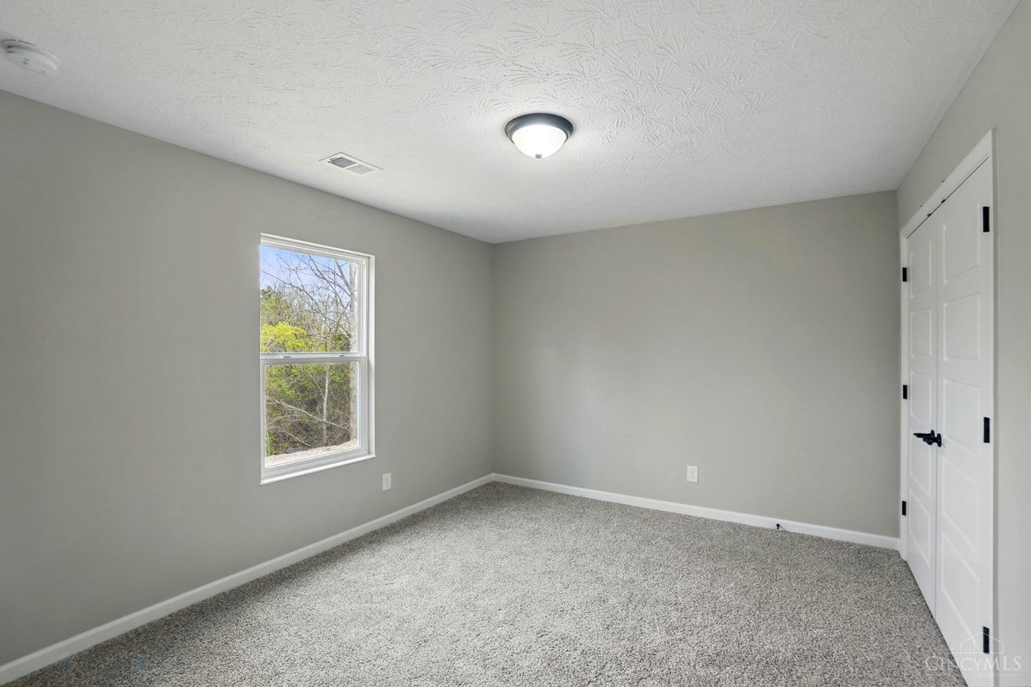 2067 Pine Forest Drive, Miamisburg, Ohio image 17