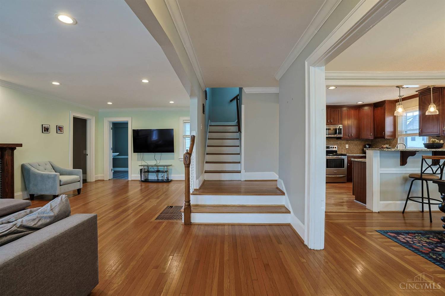 5835 Montgomery Road