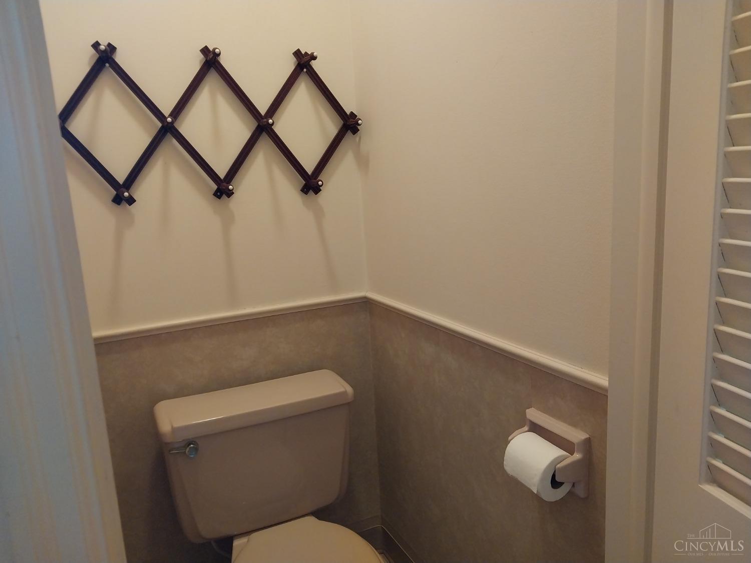 13595 Hillcrest Drive, Greenfield, Ohio image 24