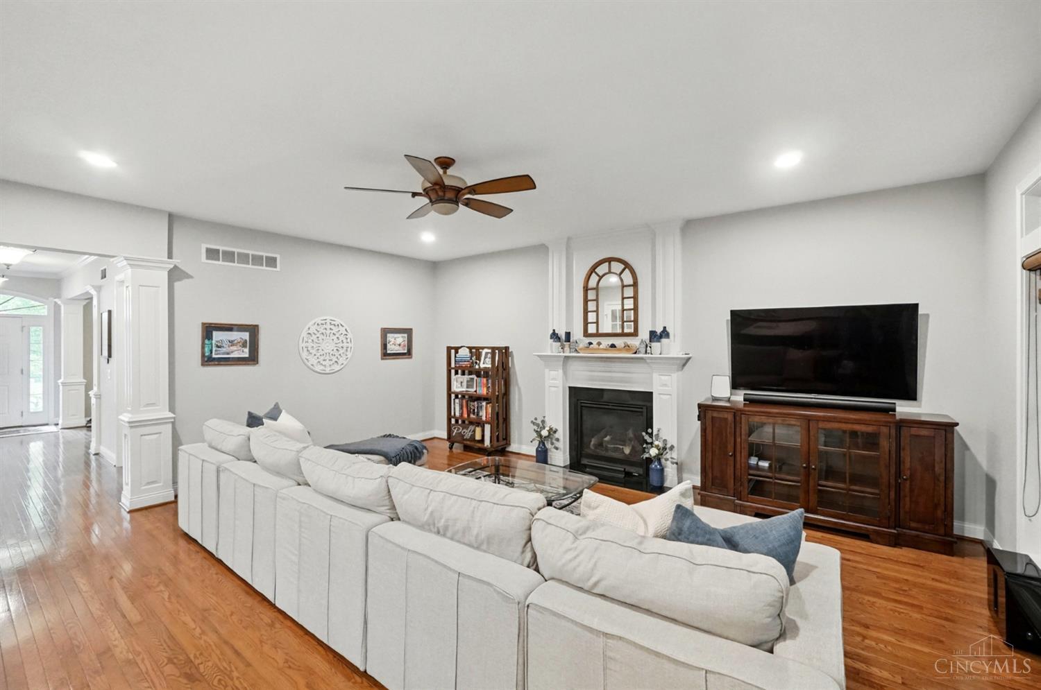 113 Colonial Drive, Loveland, Ohio image 9