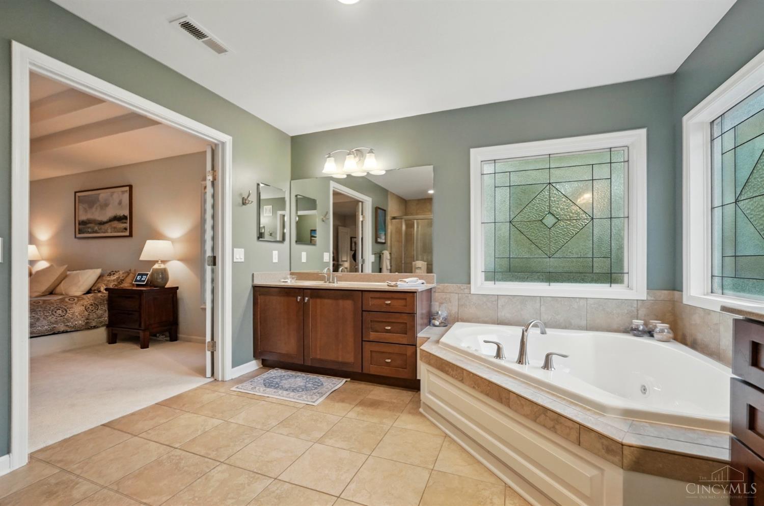 113 Colonial Drive, Loveland, Ohio image 45