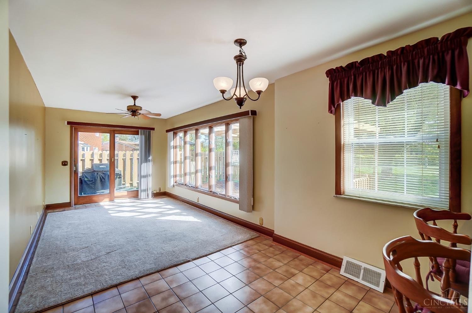 2110 Rollingridge Lane, Green Township, Ohio image 17