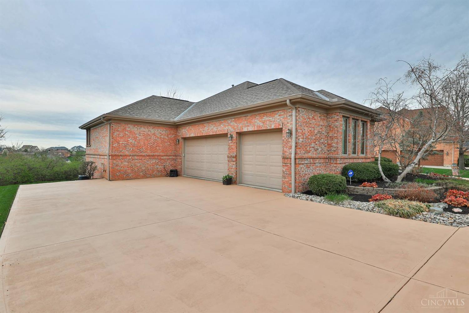 4482 Brighton Lane, West Chester, Ohio image 6