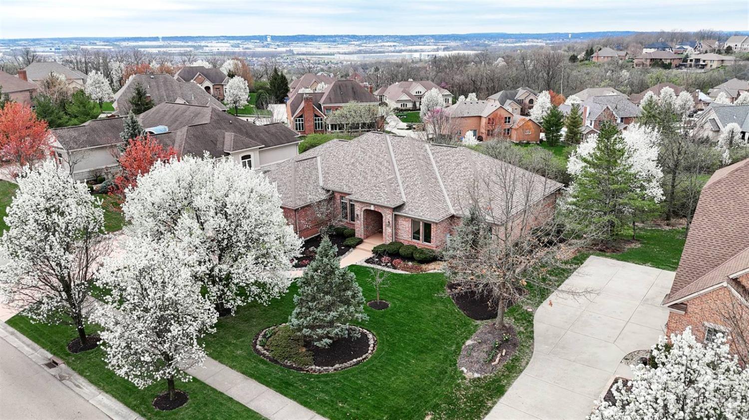 4482 Brighton Lane, West Chester, Ohio image 2