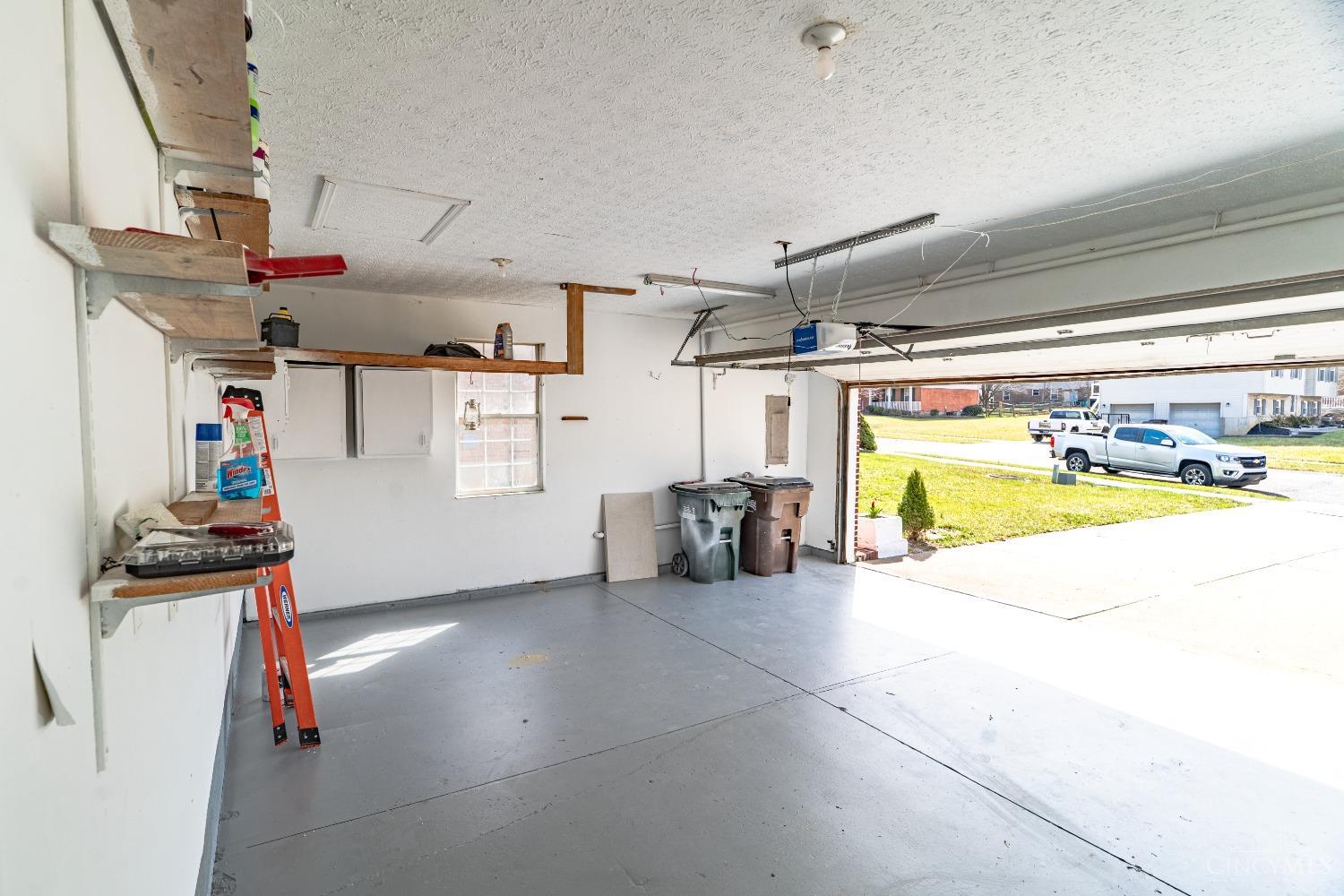 8715 Sarahs Bend Drive, Colerain Twp, Ohio image 14