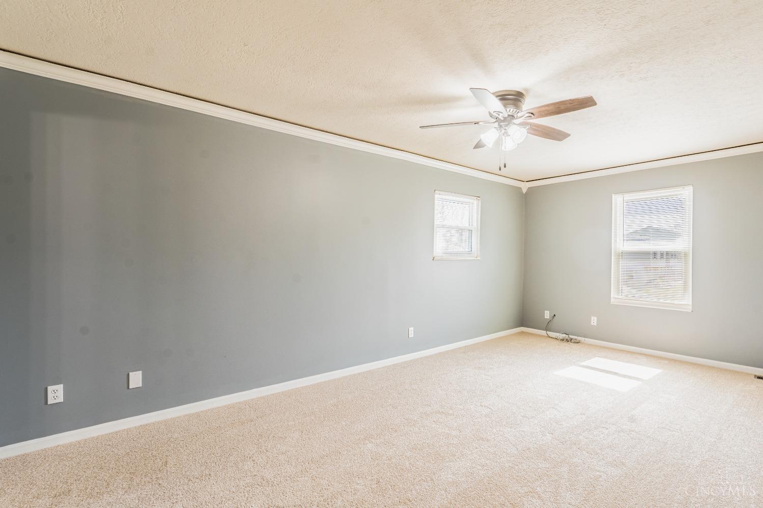 8715 Sarahs Bend Drive, Colerain Twp, Ohio image 28