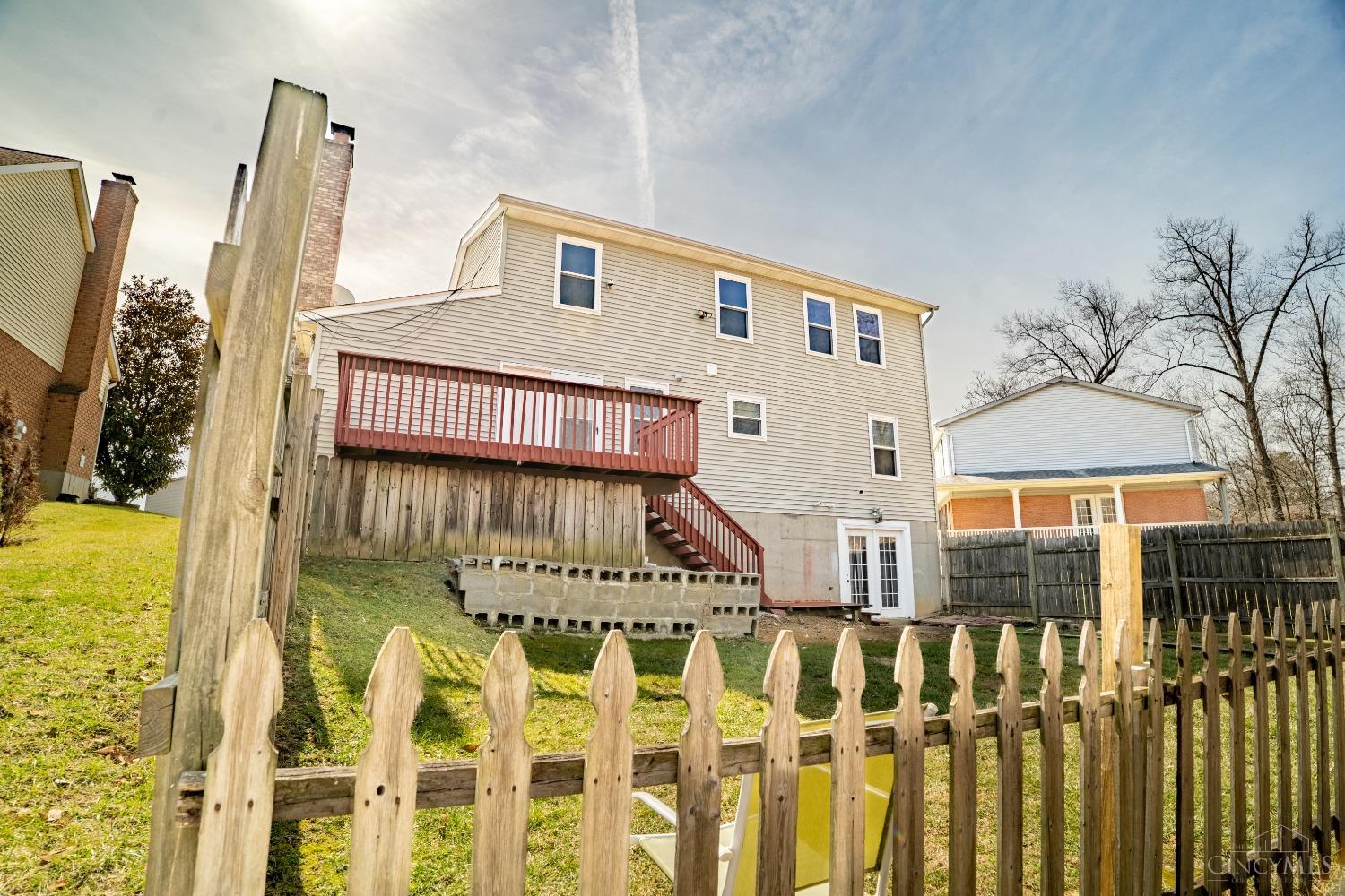 8715 Sarahs Bend Drive, Colerain Twp, Ohio image 39