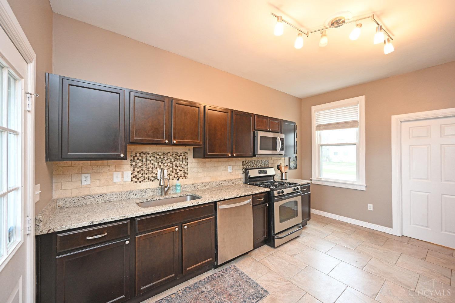 813 Third Street, Reading, Ohio image 17