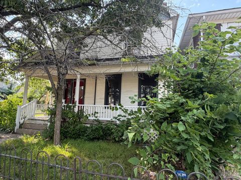 Homes For Sale - 23 E Parkwood Drive<br/> Montgomery County, Dayton, OH 45405