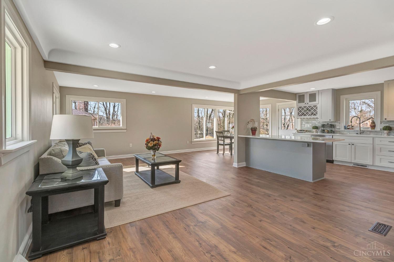 9185 Fidelis Drive, Blue Ash, Ohio image 18