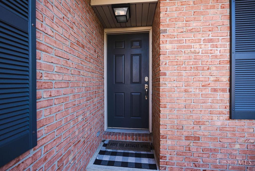 3306 Spruce Lane, Oxford, Ohio image 2