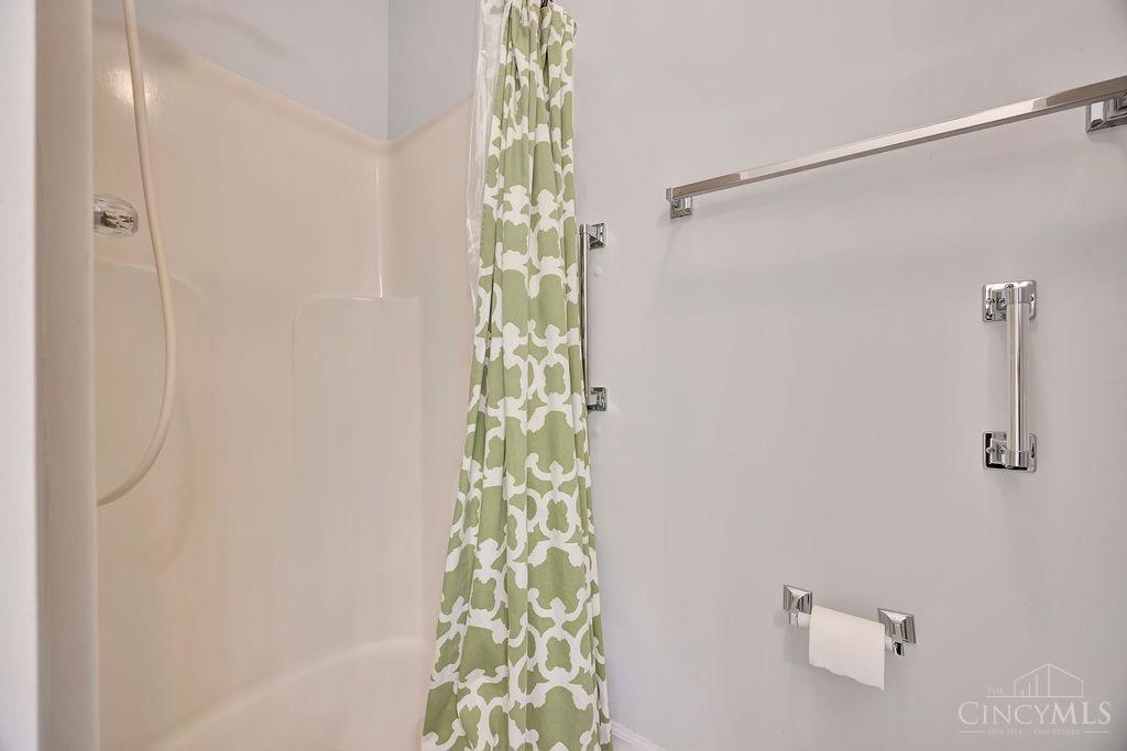 3306 Spruce Lane, Oxford, Ohio image 26
