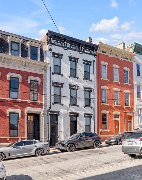 Photo of 1713 Lang Street, Cincinnati, OH 45202 (MLS # 1855531)