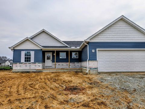 Photo of 116 Kelly Drive, Williamsburg Township, OH 45176 (MLS # 1872139)