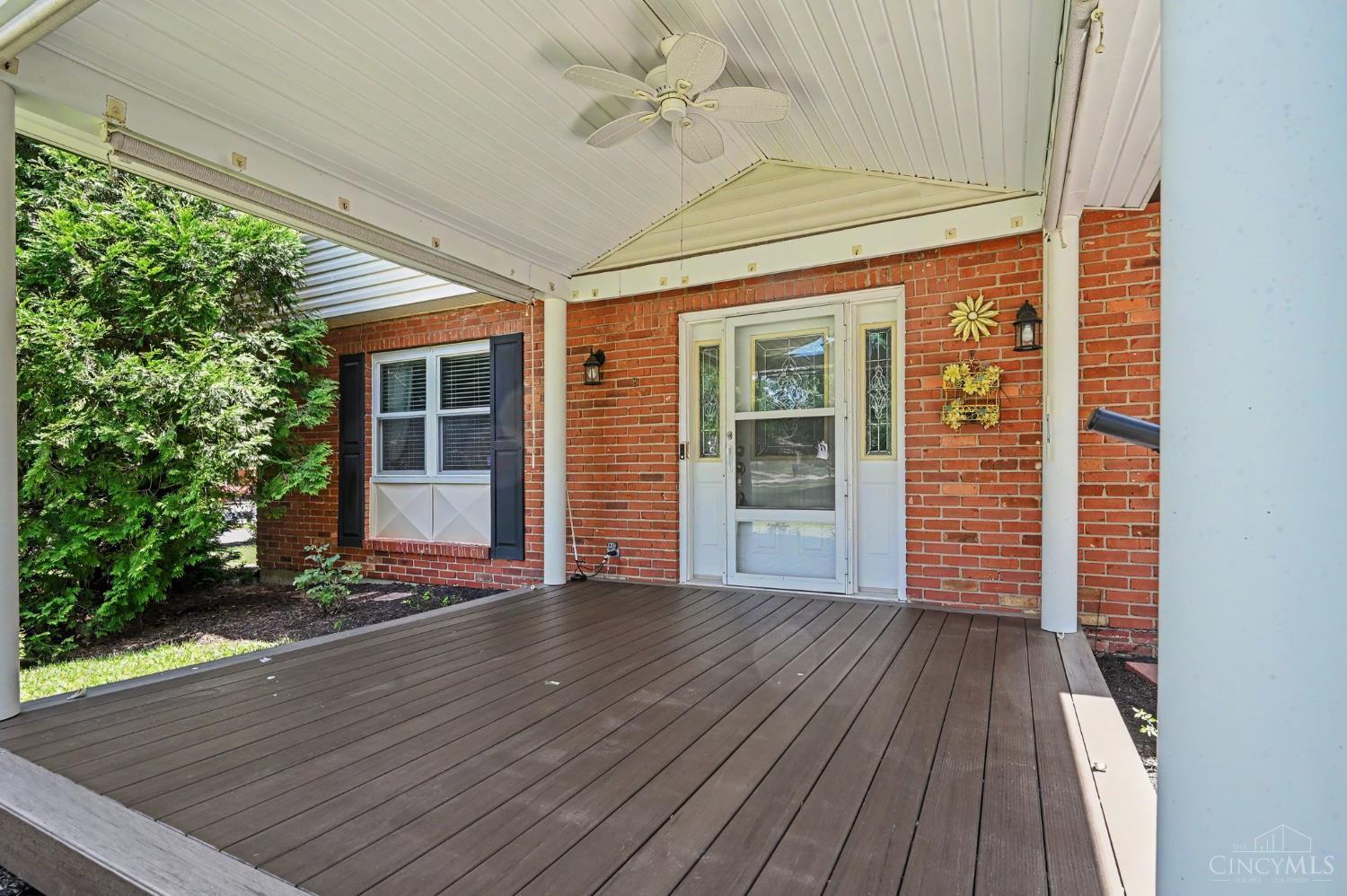 1896 Velma Court