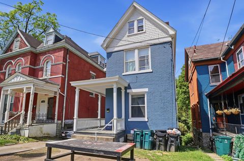 Photo of 2661 Bellevue Avenue, Cincinnati, OH 45219 (MLS # 1877442)