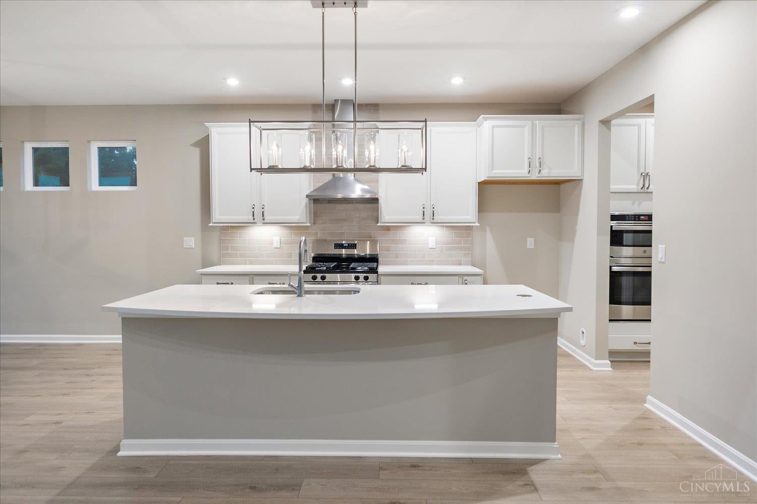 2572 Golden Leaf Drive
