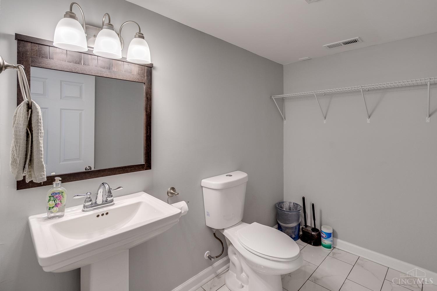 3641 Besuden Court, Cincinnati, Ohio image 39