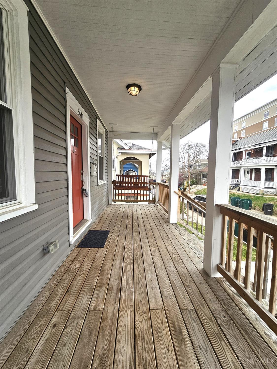 3641 Besuden Court, Cincinnati, Ohio image 2