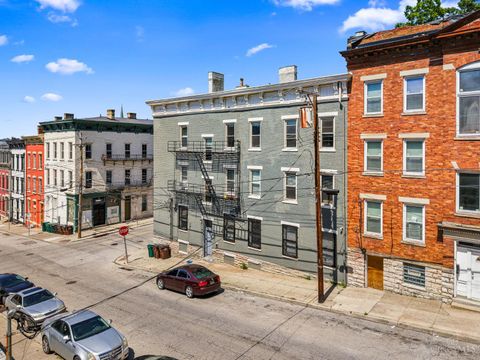 150 E Clifton Cincinnati OH 45202
