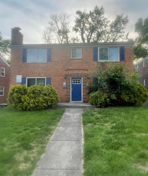 Apartment For Rent - 5843 Monfort Hills Avenue<br/> Cincinnati, OH 45239