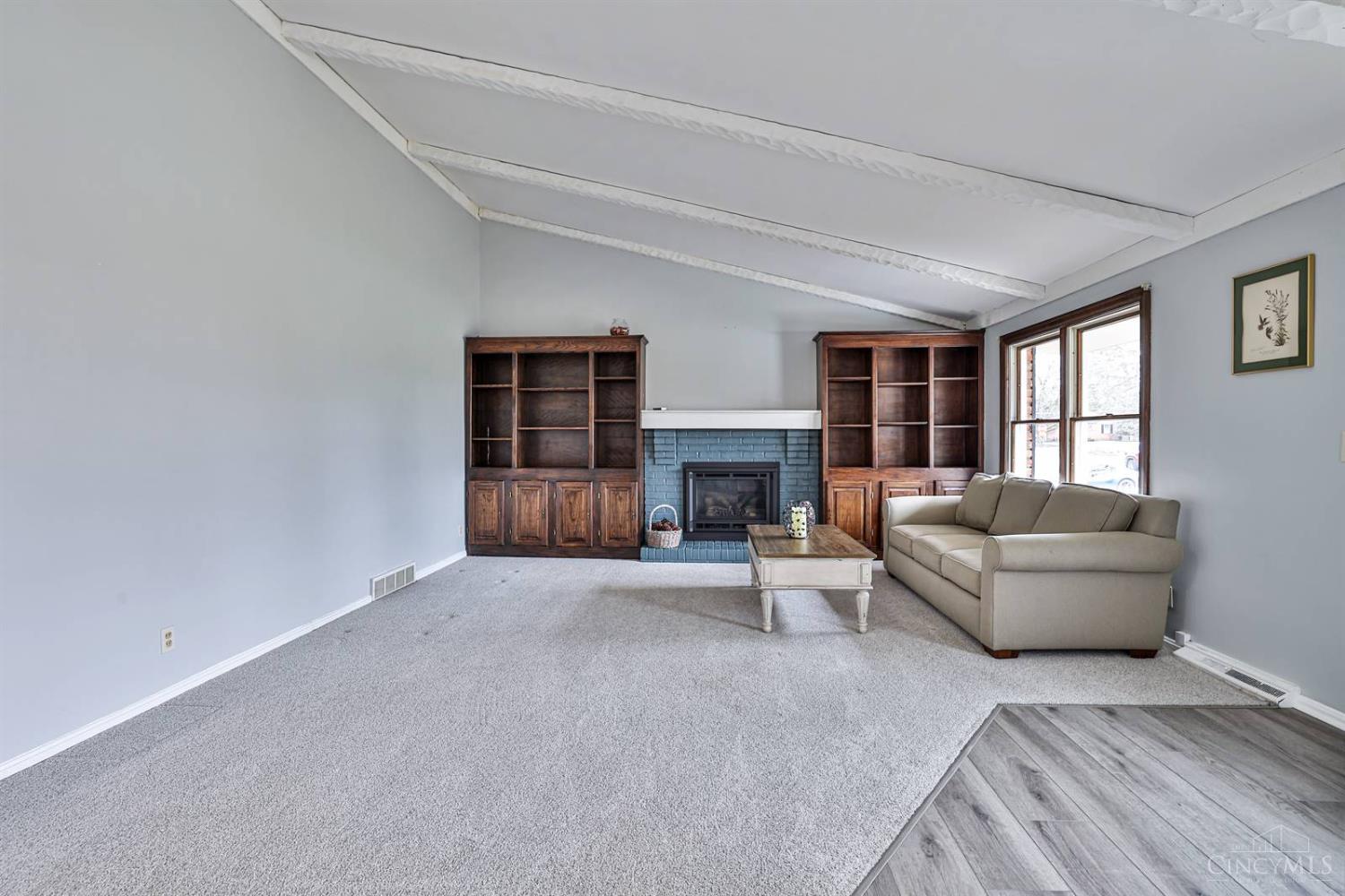 9890 Knollbrook Terrace