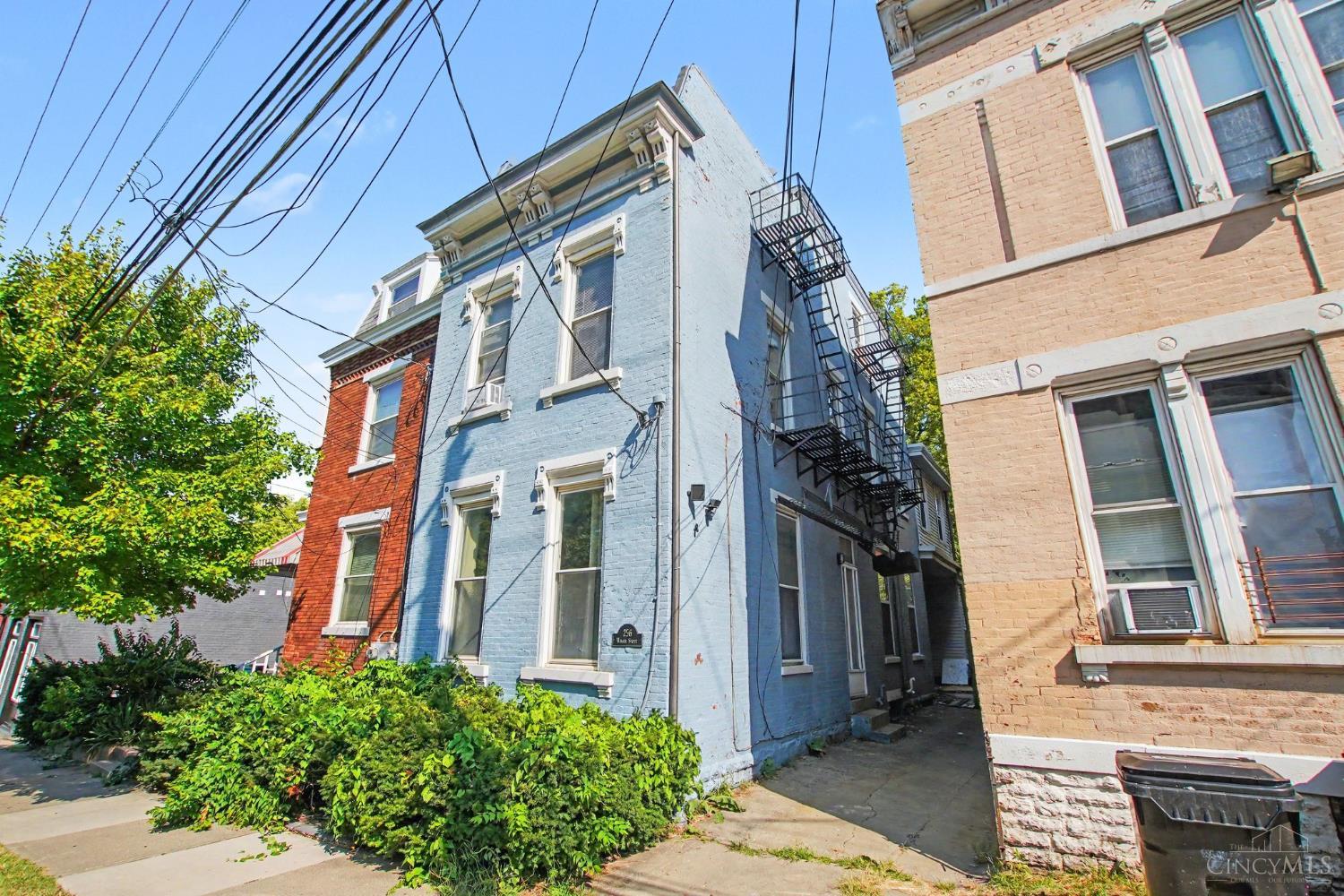 256 Warner Street