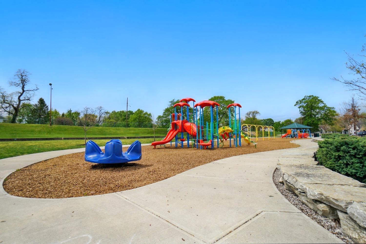 214 Ardmore Drive, Middletown, Ohio image 38
