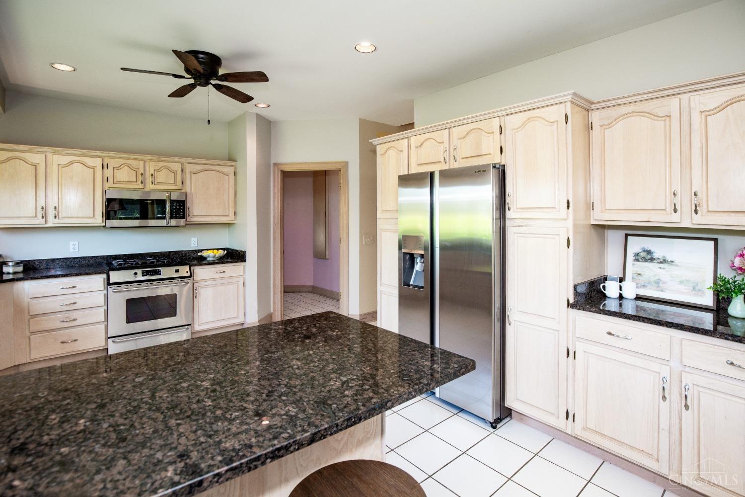 4980 Pebblevalley Drive, Colerain Twp, Ohio image 16