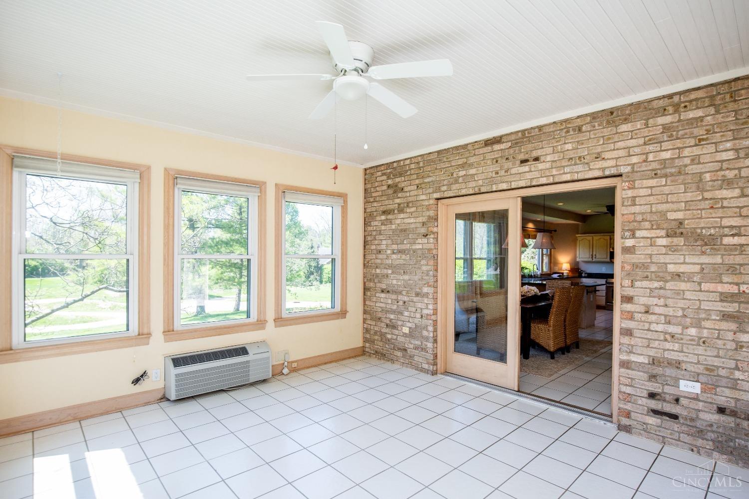 4980 Pebblevalley Drive, Colerain Twp, Ohio image 22