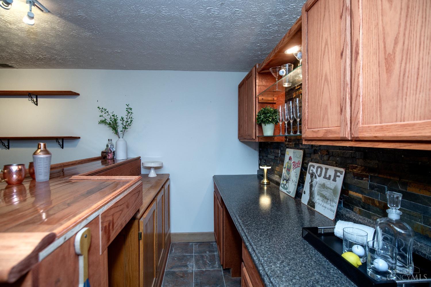 4980 Pebblevalley Drive, Colerain Twp, Ohio image 38