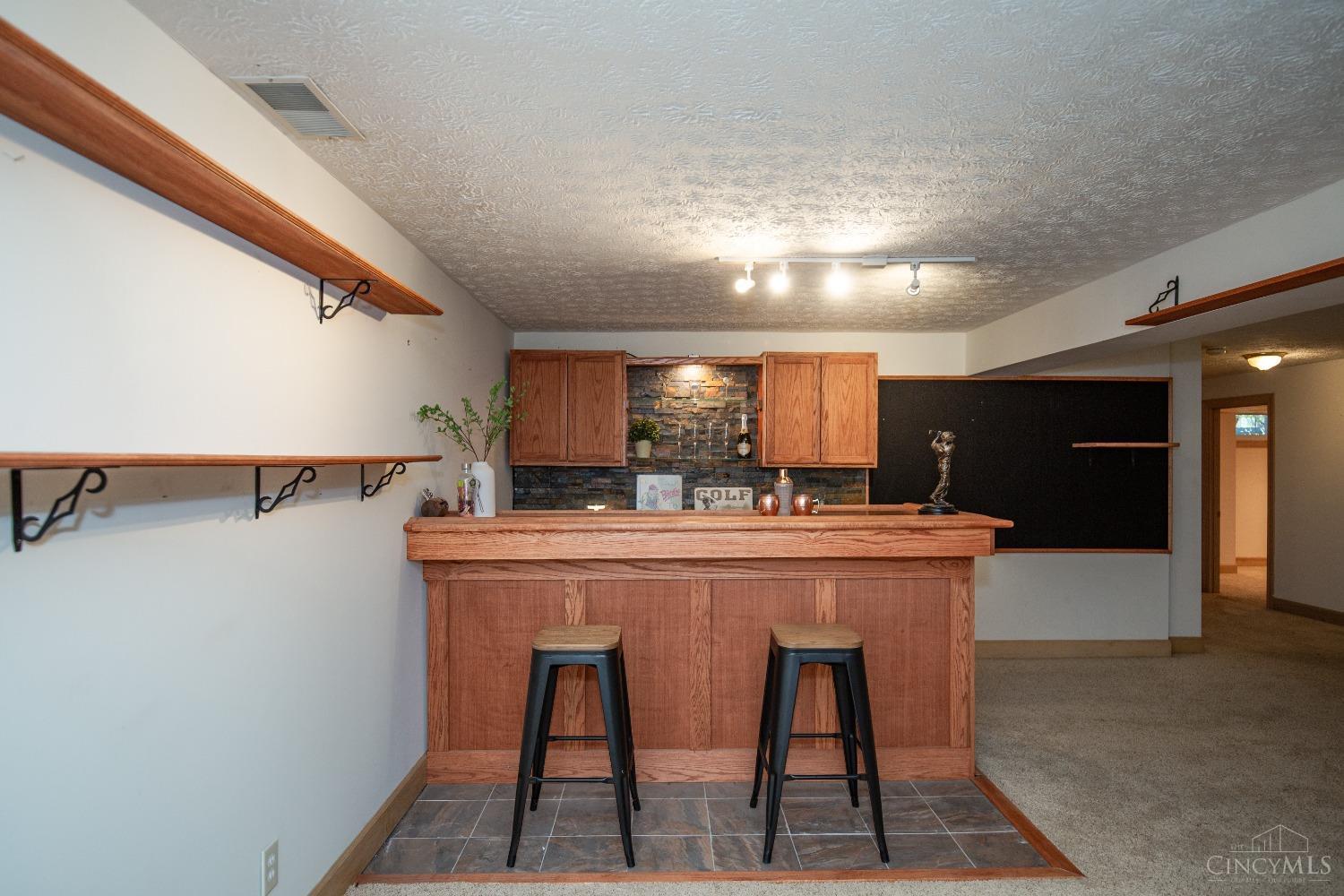 4980 Pebblevalley Drive, Colerain Twp, Ohio image 37