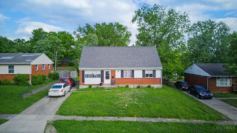 Photo of 10920 Crystalhill Court, Springfield Township, OH 45240 (MLS # 1879497)