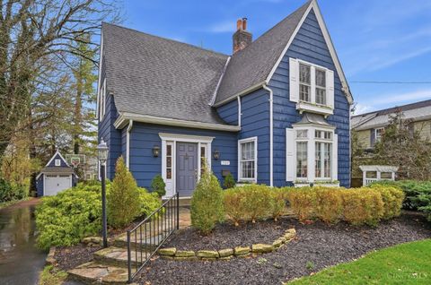 Photo of 709 Yale Avenue, Terrace Park, OH 45174 (MLS # 1870949)