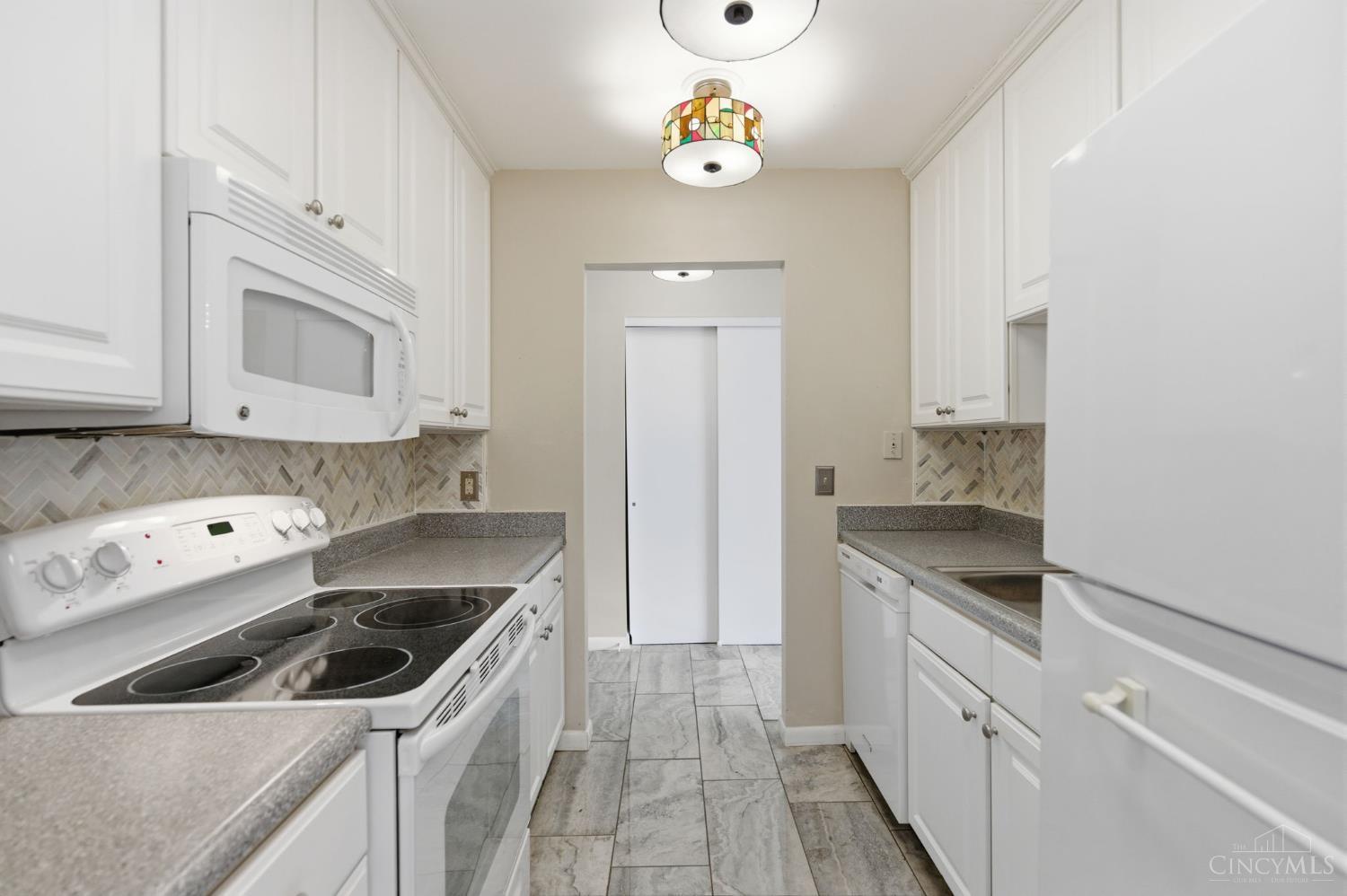 3825 Petoskey Avenue 31