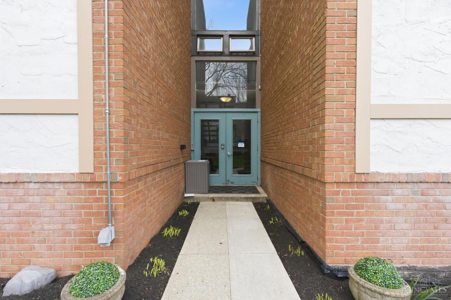 3825 Petoskey Avenue 31