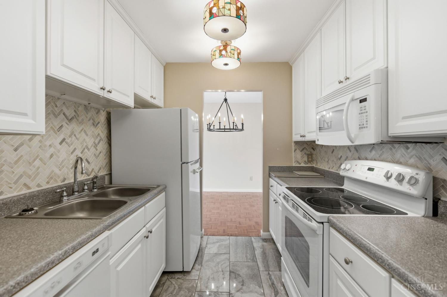 3825 Petoskey Avenue 31