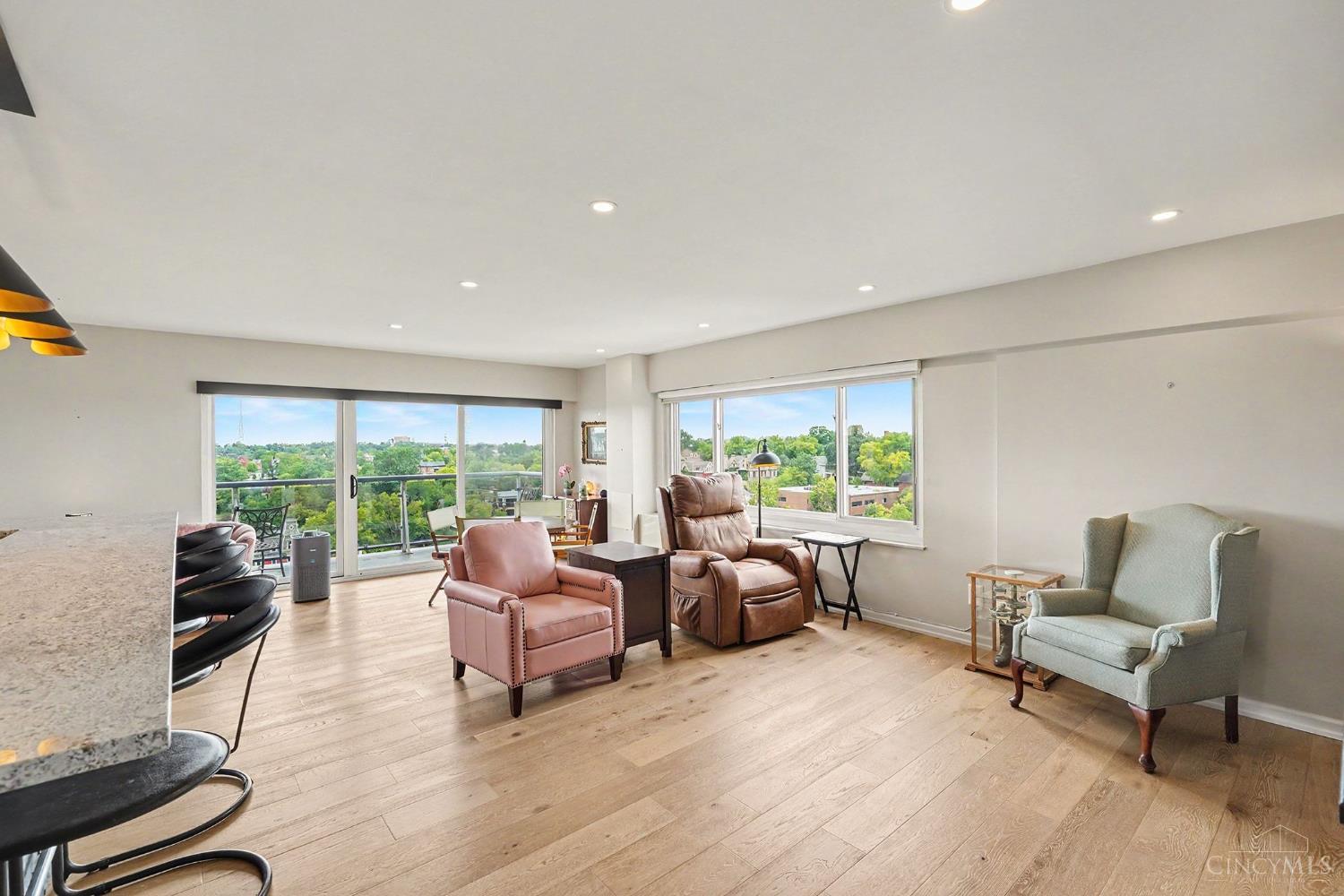 2200 Victory Parkway 1607
