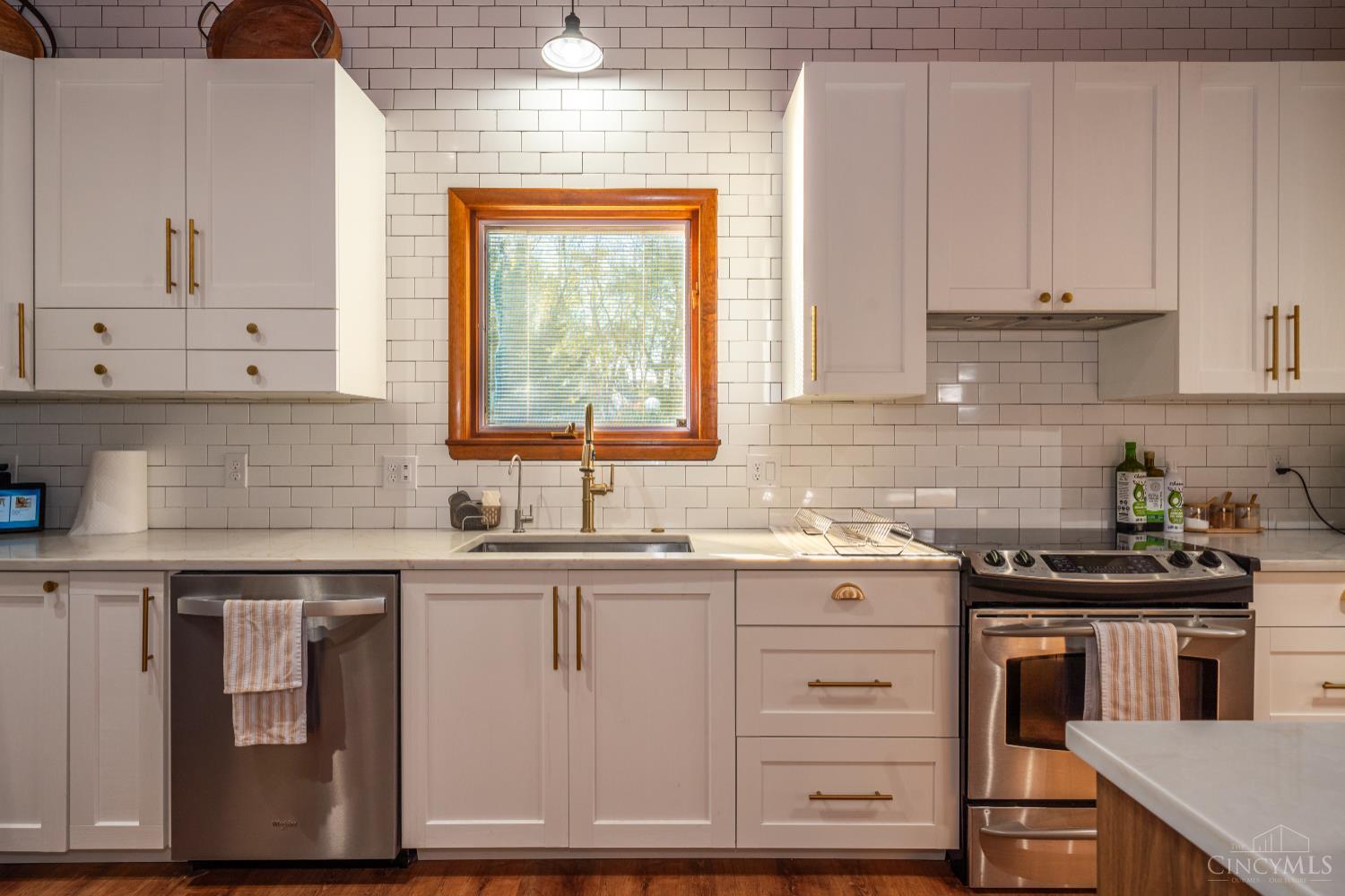 2550 Chess Wood Point