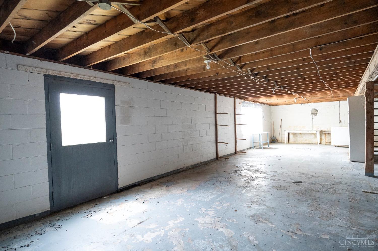 1070 Old State Road, Manchester, Ohio image 25