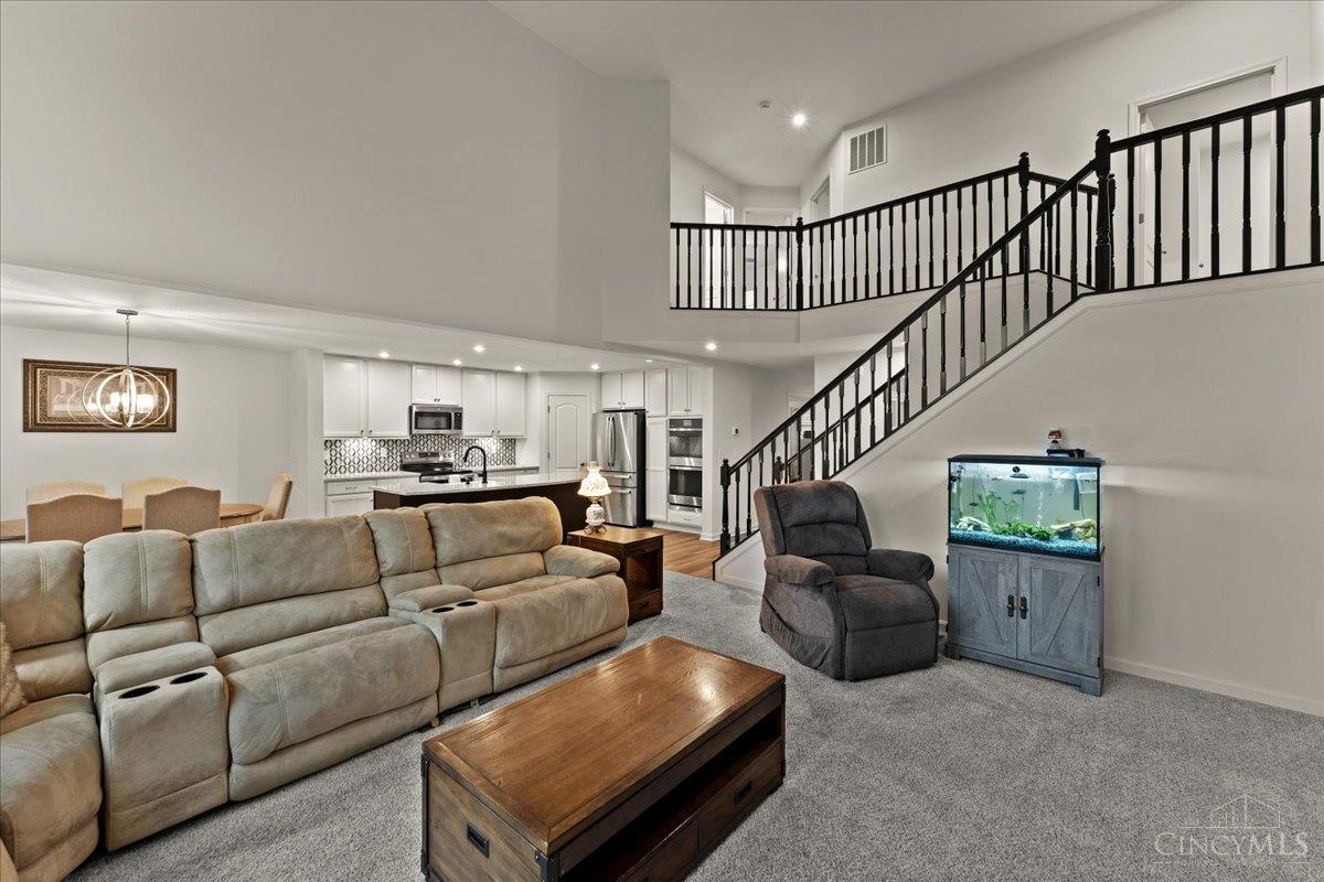 7082 Birkdale Drive