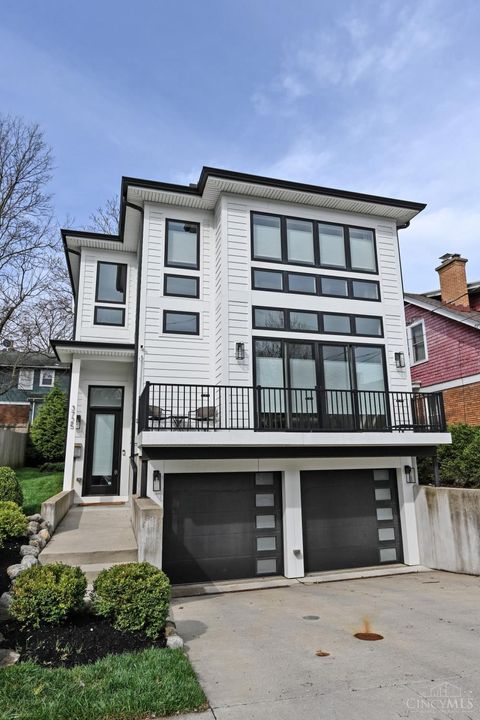 Photo of 3725 Maple Park Avenue, Cincinnati, OH 45209 (MLS # 1874416)