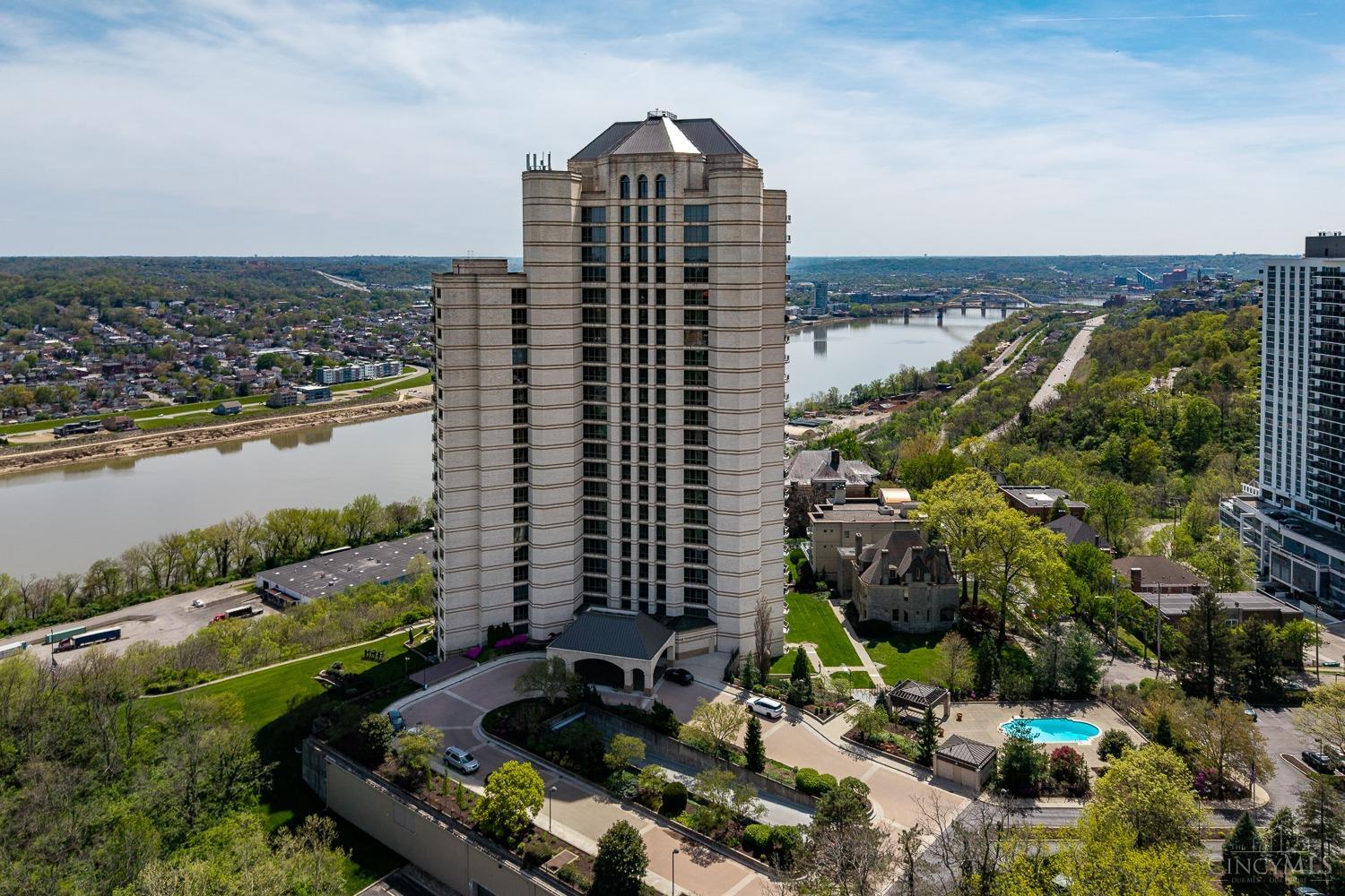 1201 Edgecliff Place #1053, Cincinnati, Ohio image 3