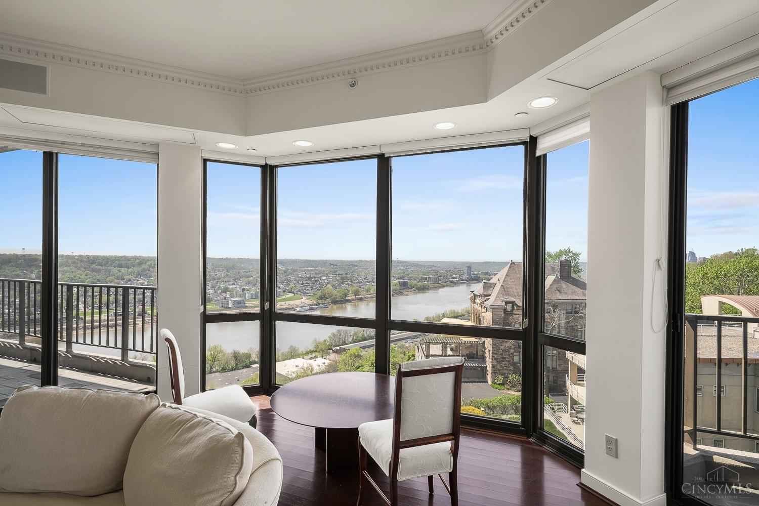 1201 Edgecliff Place #1053, Cincinnati, Ohio image 10