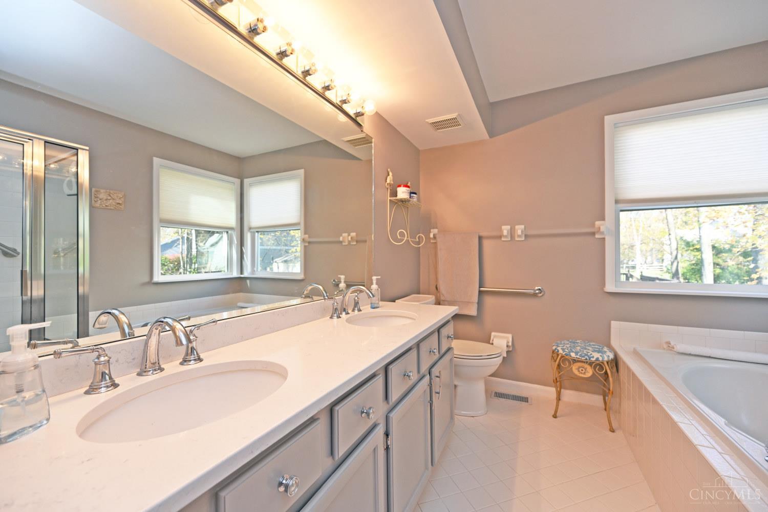 3654 Bristol Lake Drive, Batavia Twp, Ohio image 18