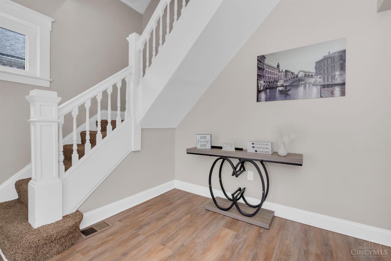 1805 De Armand Avenue