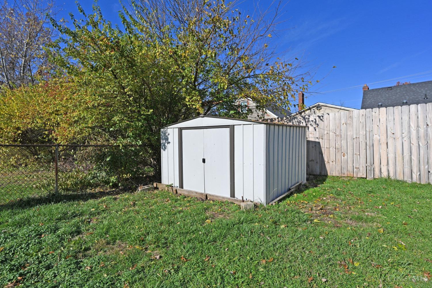 4524 Victor Avenue, Blue Ash, Ohio image 28
